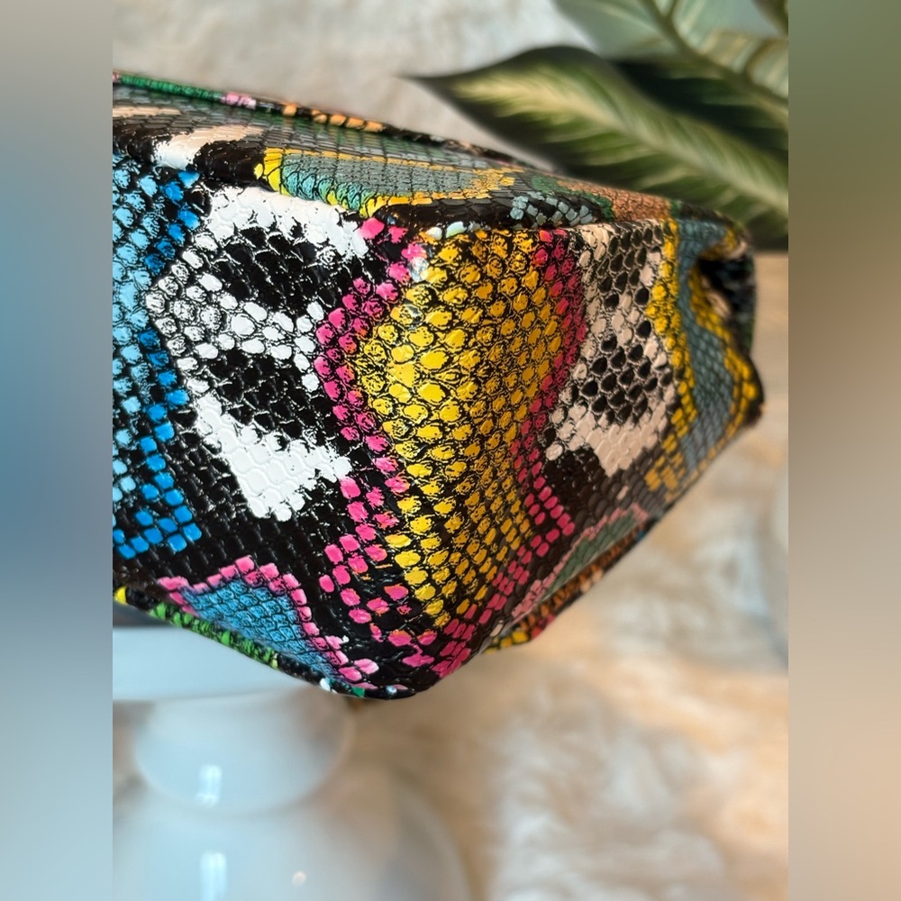 NWT 3am Forever Graffiti Snakeskin Bag - Picture 9 of 16